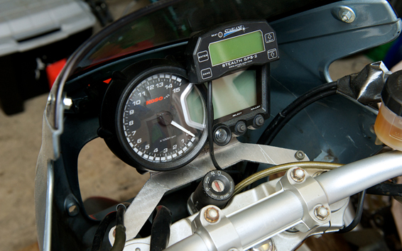 [Image: RubyRacer-45-s.jpg]